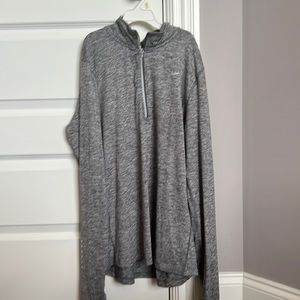 Nike 3/4 pullover! Great condition.